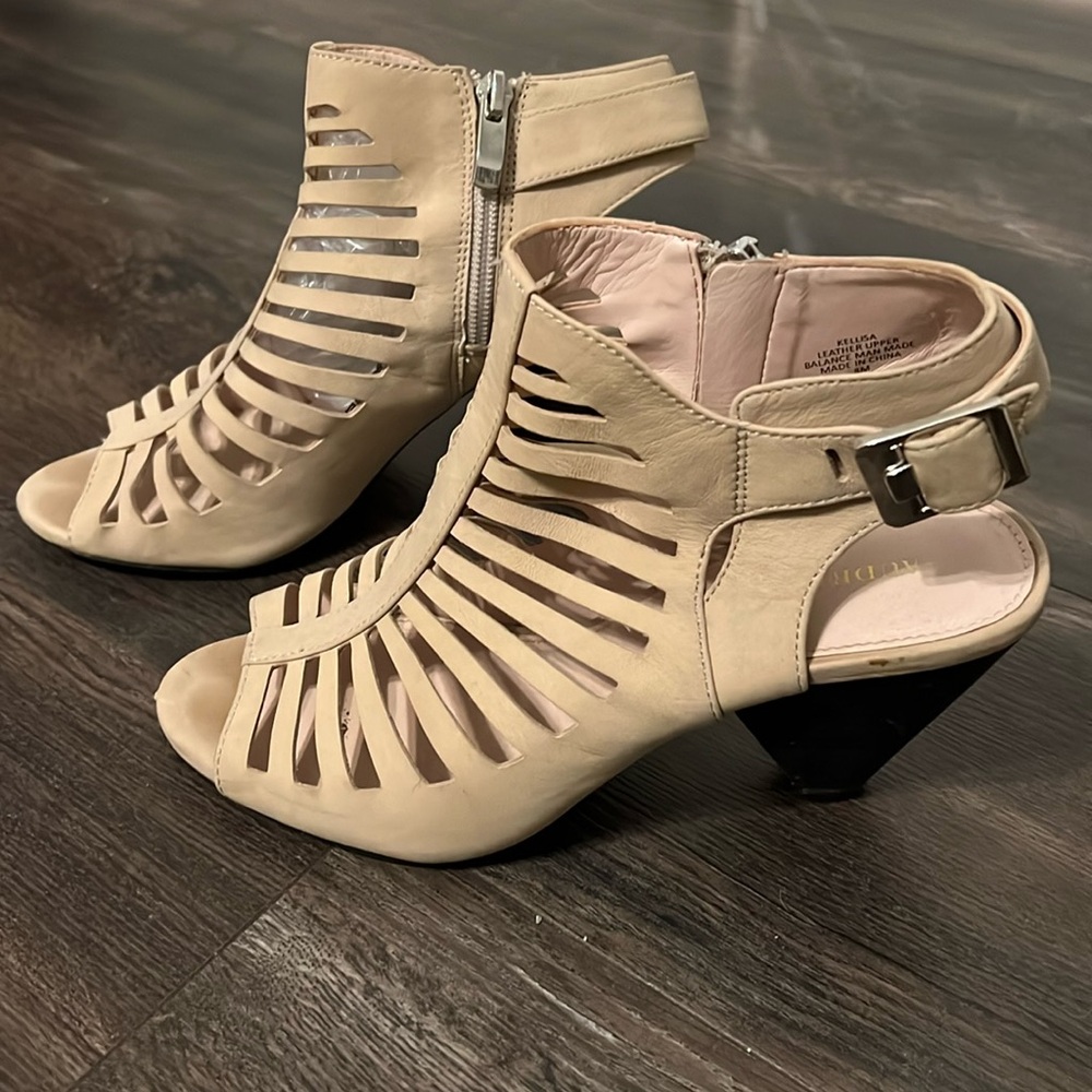Audrey Brooke heeled sandal